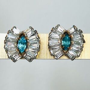 Phyllis Originals Circa 1946-1950 screw back earrings plated 1/20 12k gold